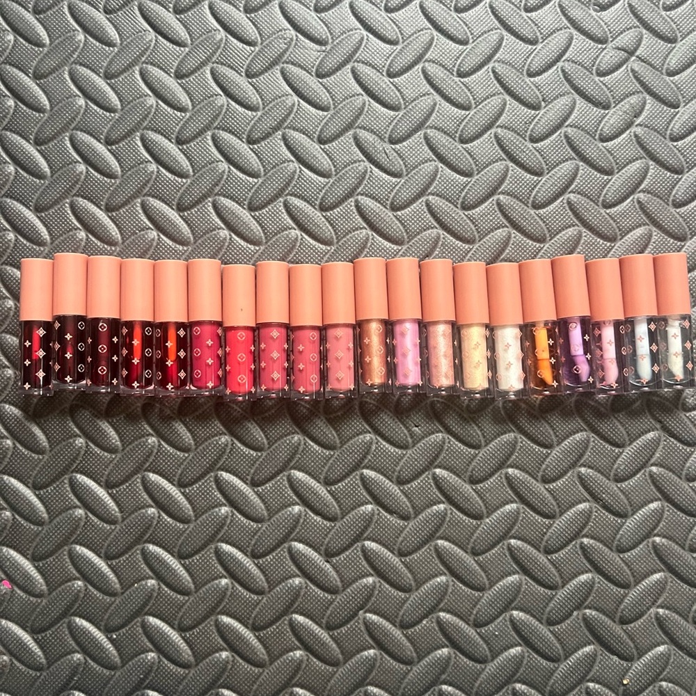 20 lipsticks